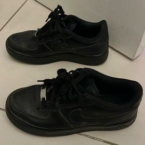 Black Air Force 1-GUC